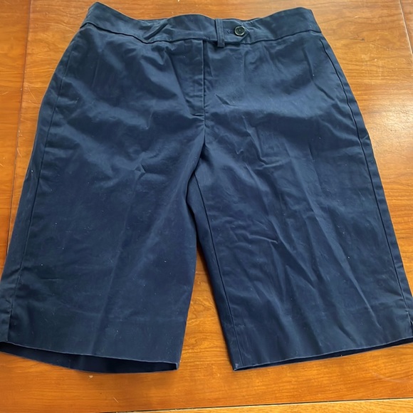 Jones New York Bermuda Shorts Navy Twill Cotton Blend Stretch Shorts w/Side Slit - Picture 9 of 13